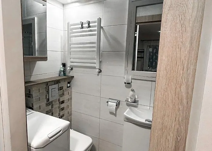 شقة Nowoczesne Z Ogrodem I Parkingiem *